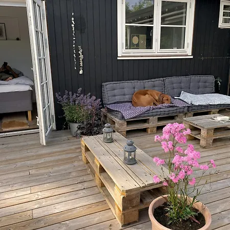 With Recycled Finds Near Nature * Græsted