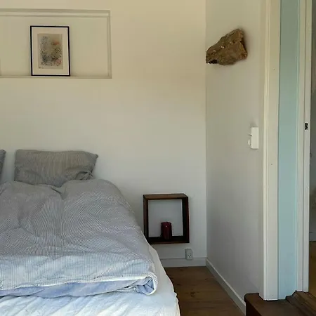 펜션 With Recycled Finds Near Nature