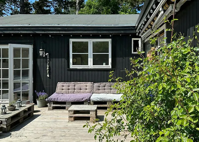 With Recycled Finds Near Nature Græsted